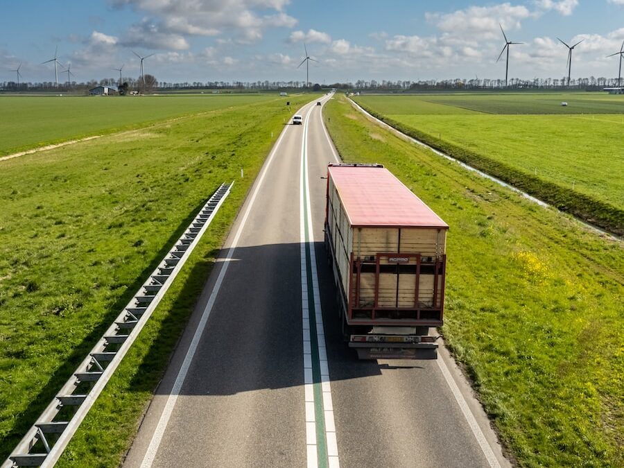 99% trucks become battery electric ones in 2035?